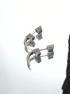 Eagle Claw Punk Stud Earrings